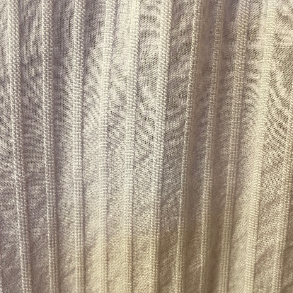 GAP v-neck, short sleeve stripe top in lavender, size small - Picture 3 of 6